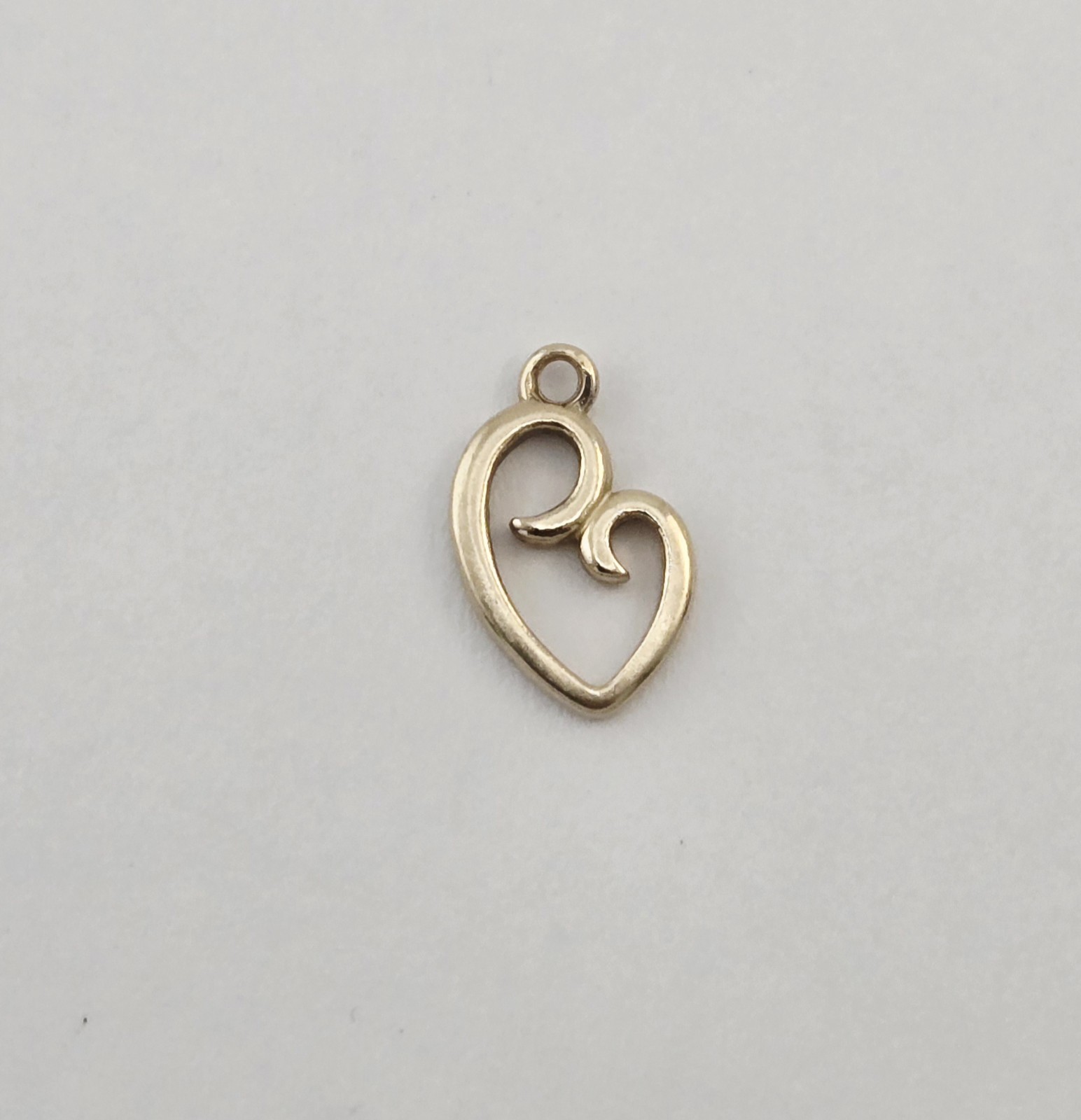 Vintage James Avery 14k Yellow Gold Mother’s Love Charm Pendant – 0.7g