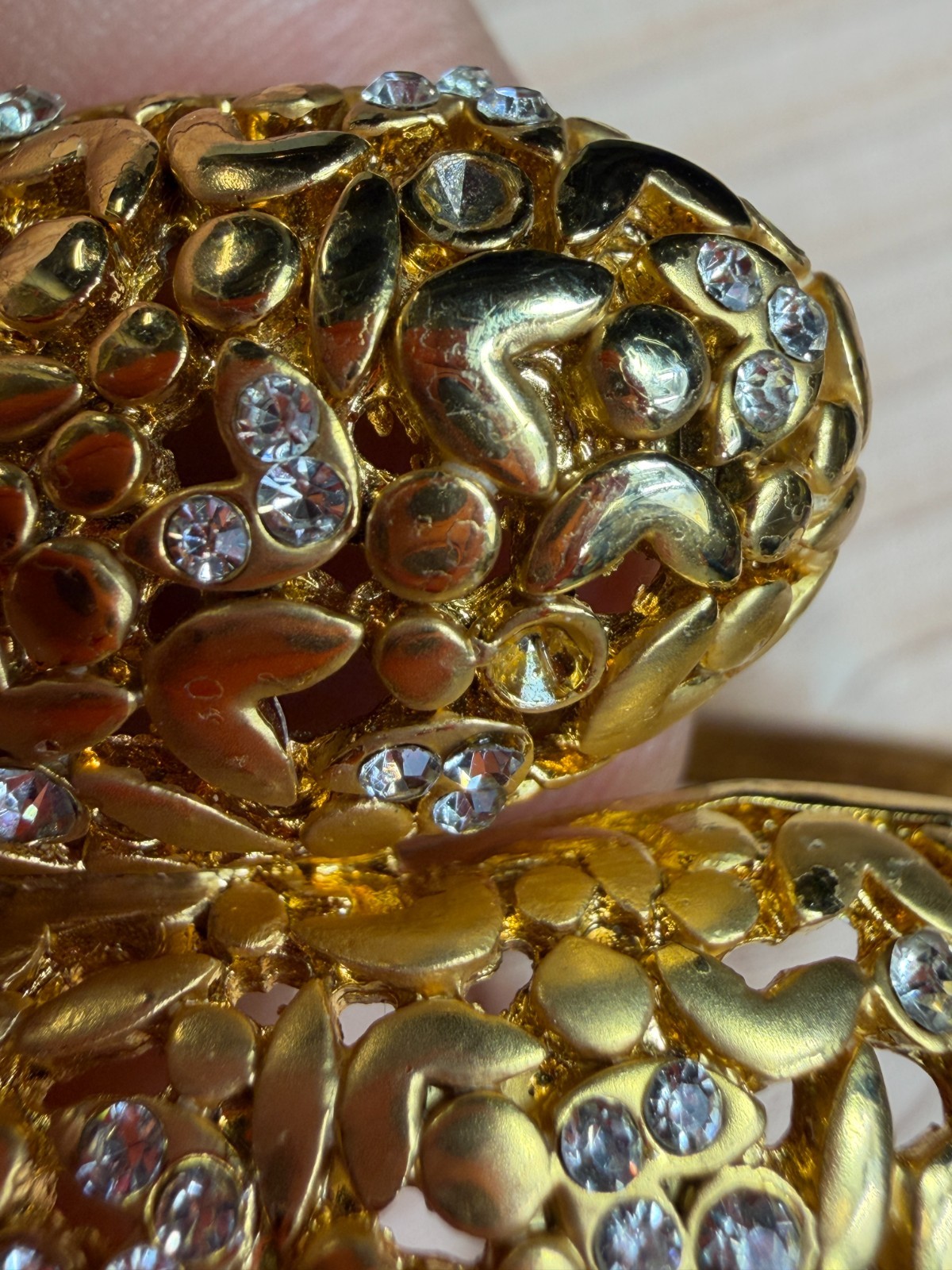 Vintage Bracelet Bypass Chunky Goldtone Hinged Chunky 6.5 in 90s Glamour Look