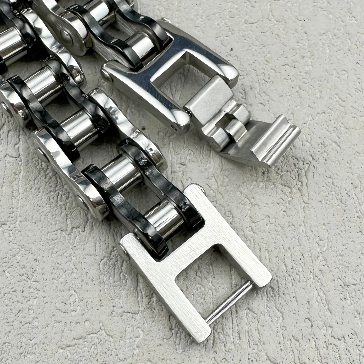 SOLID Stainless Steel Motorcycle Bike Chain Design Bracelet Men’s Jewelry Gifts