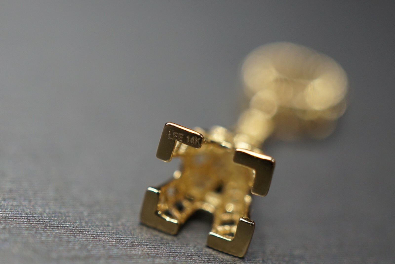 14K Solid Yellow Gold 0.8″ Diamond Cut Tiny Paris Eiffel Tower Charm Pendant.