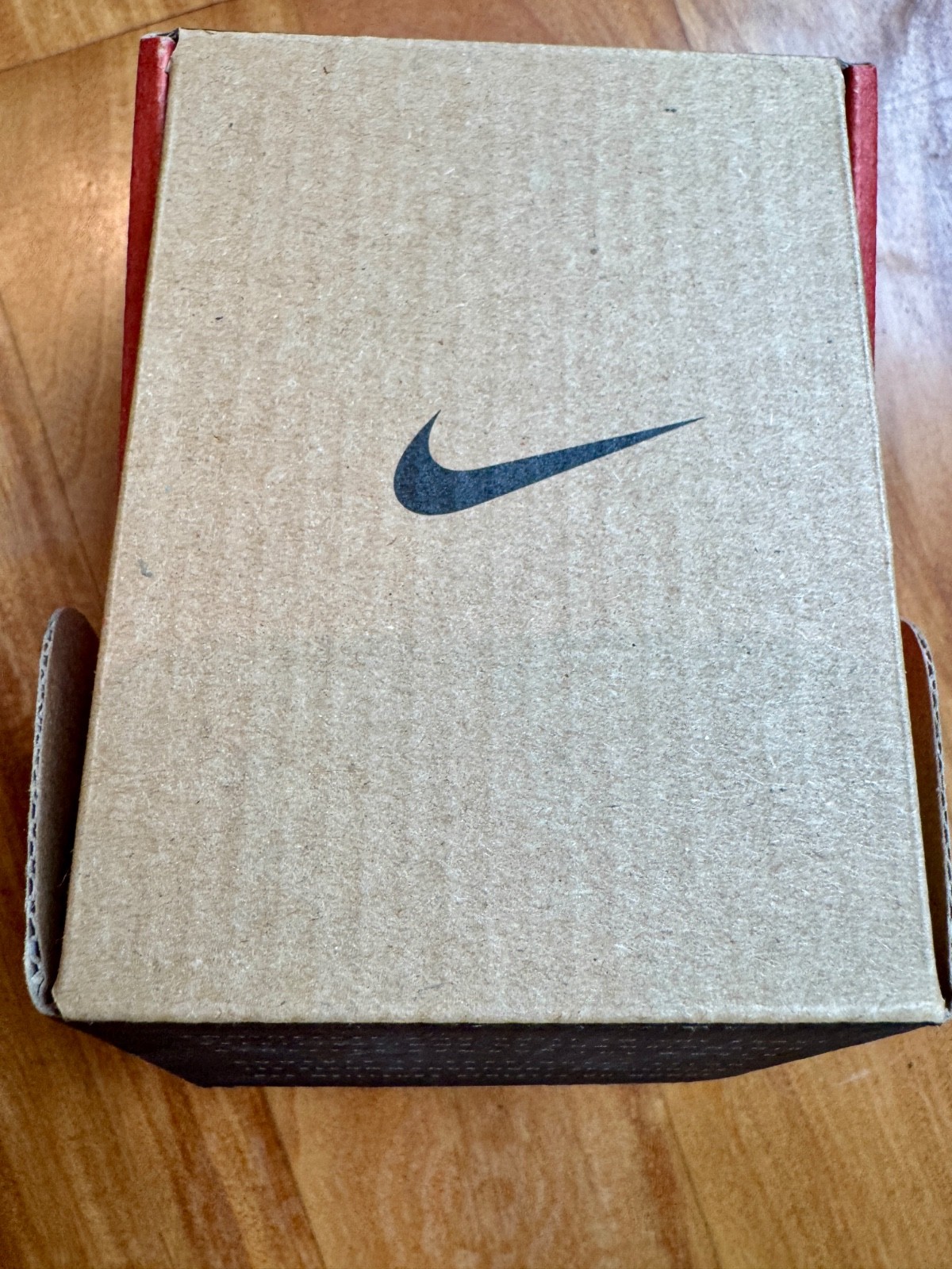 NWT Nike Triax 10-Regular Berry Jam / Ivory WR0006 105 Running 1010