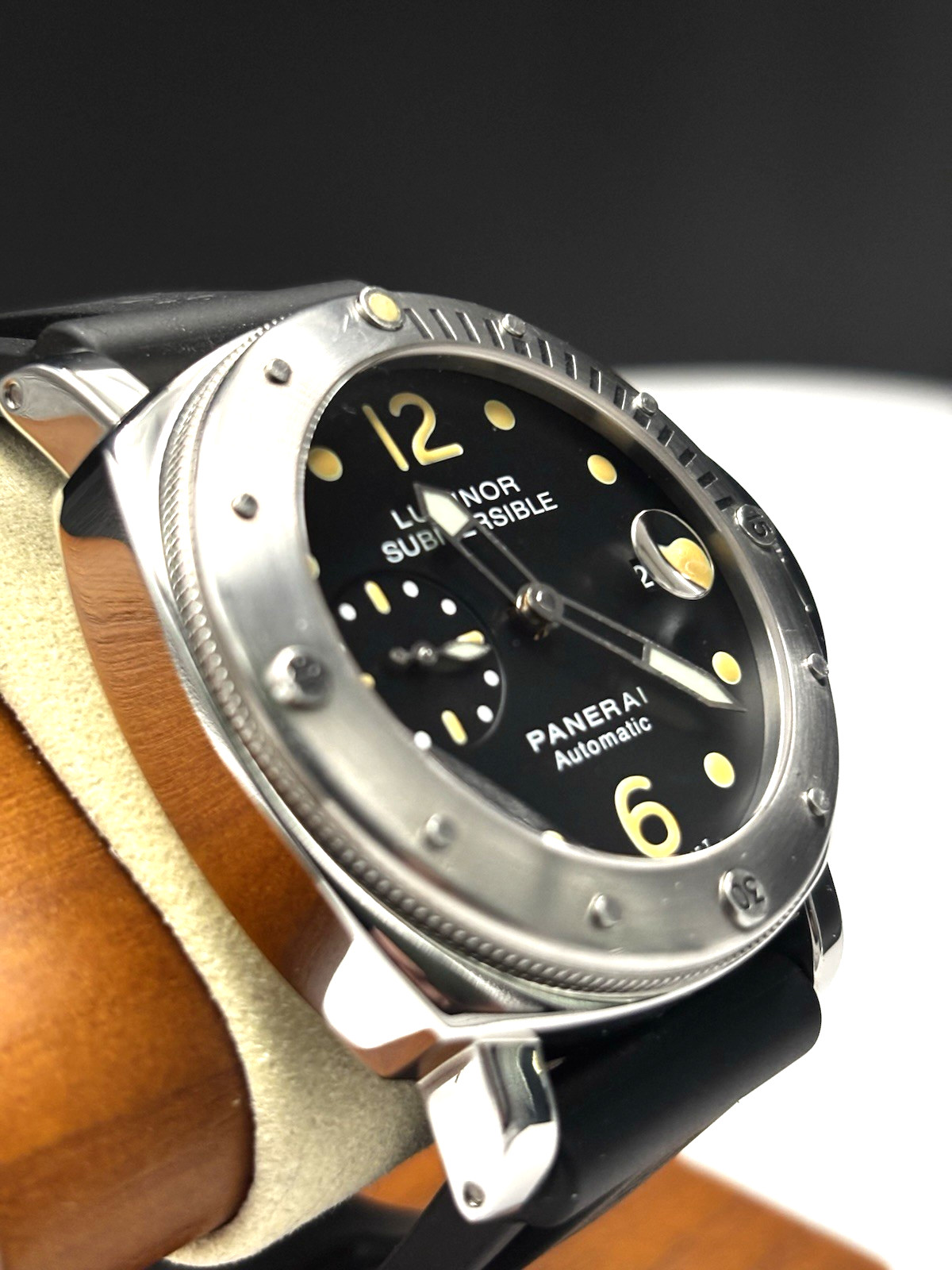 Panerai Luminor Submersible Men’s 44mm Diver Black Dial Watch – PAM00024