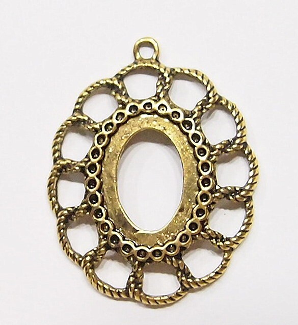 10 of 18x13mm Antique Gold Old Victorian Braided Loops Pendant Settings 36x28mm