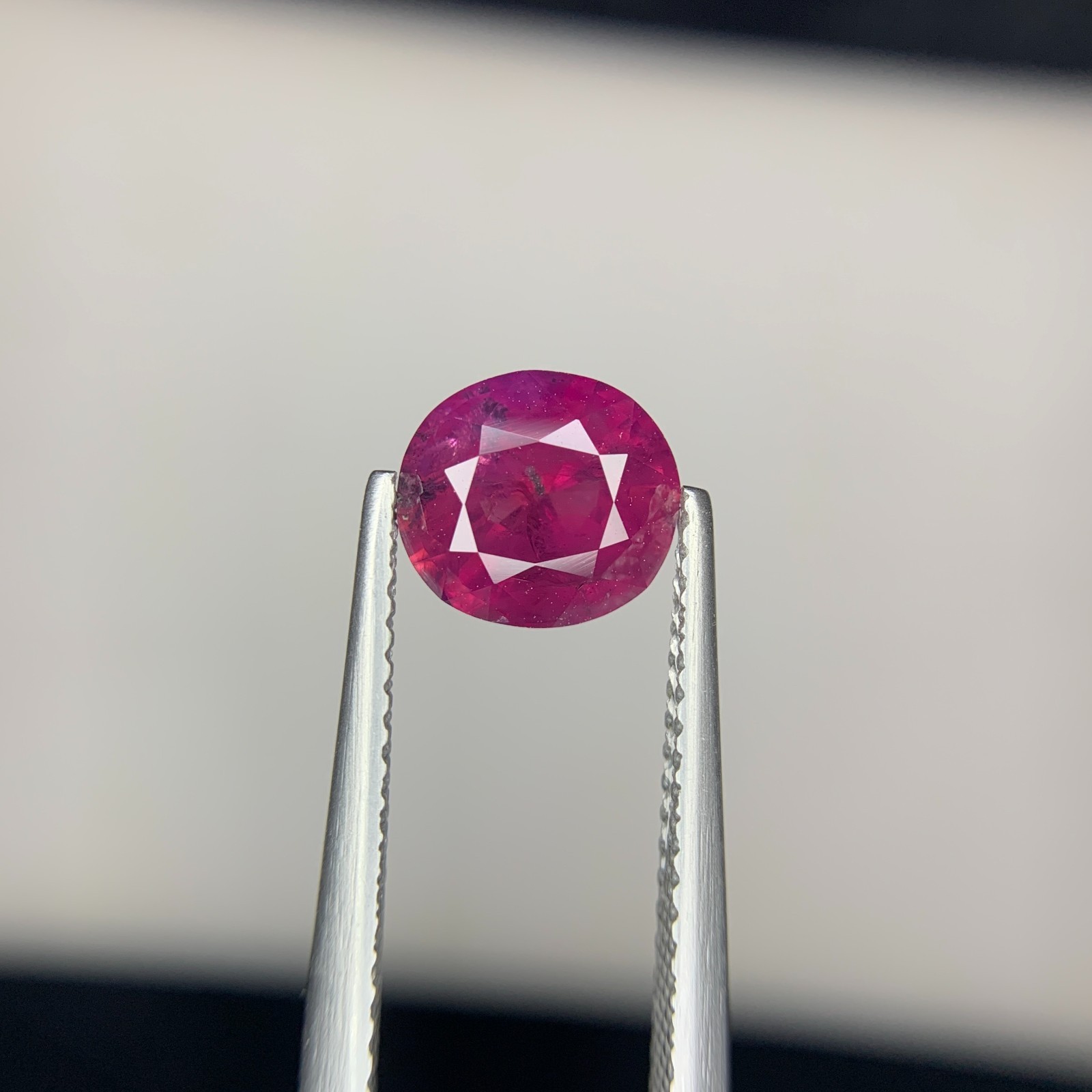 2.17 Ct Natural Kashmir Ruby Oval Shape Loose Gemstone