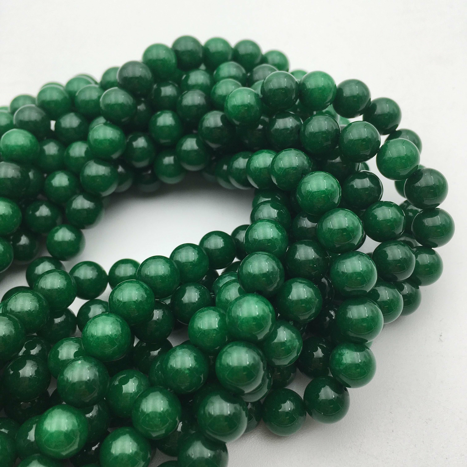 Solid Green Dyed Jade Smooth Round Beads Size 4mm 6mm 8mm 10mm 15.5″ Strand