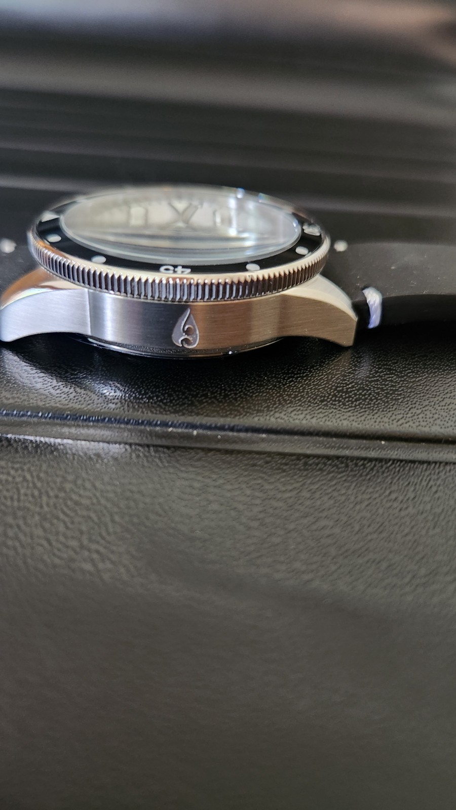 Aquacy Cave Diver Men’s Automatic 200M Dive Watch SEIKO AUTOMATIC MOVEMENT
