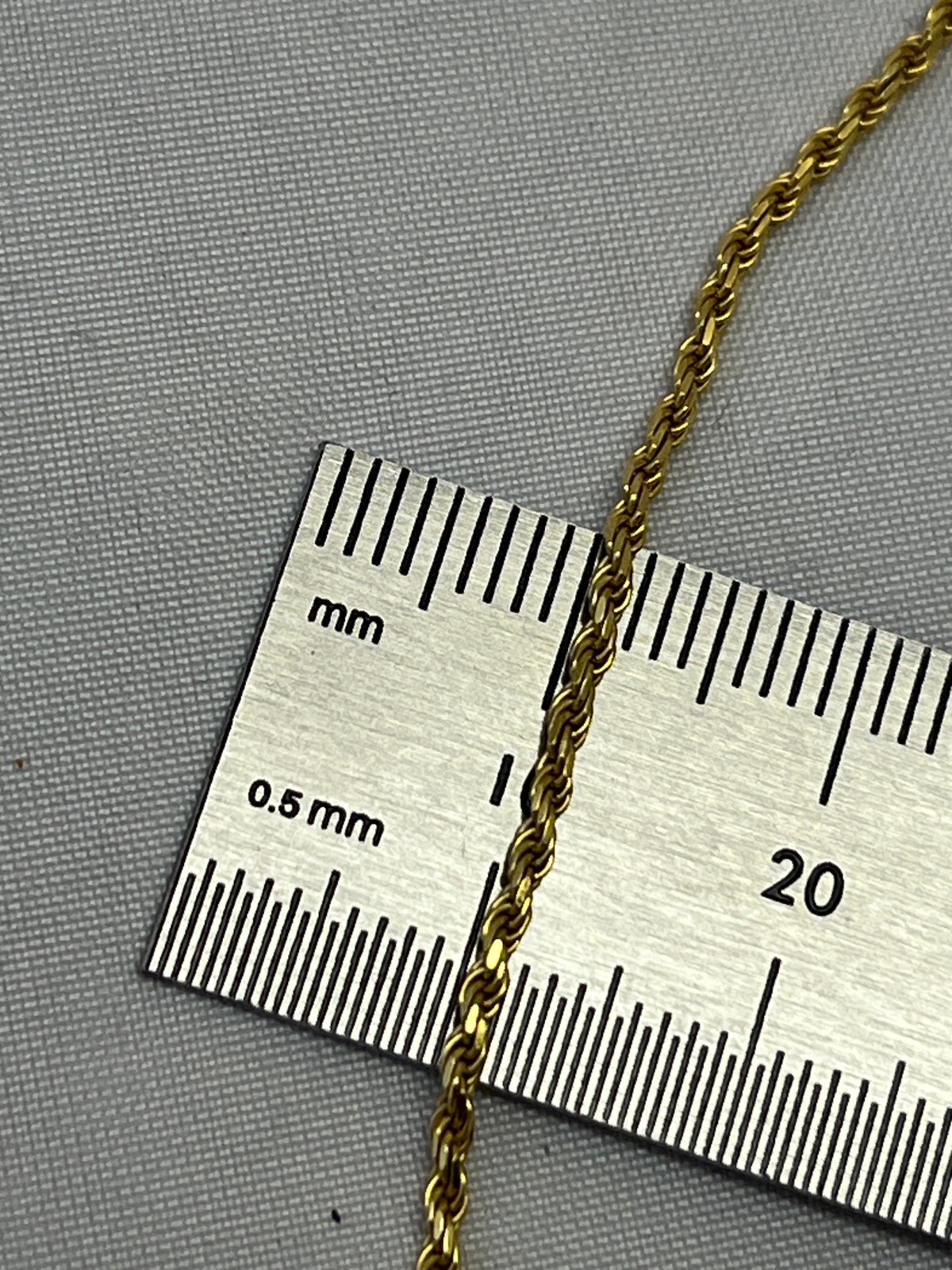18inch 14K Milros Italian Yellow Gold 1MM Rope Link Chain Necklace, 4+ grams