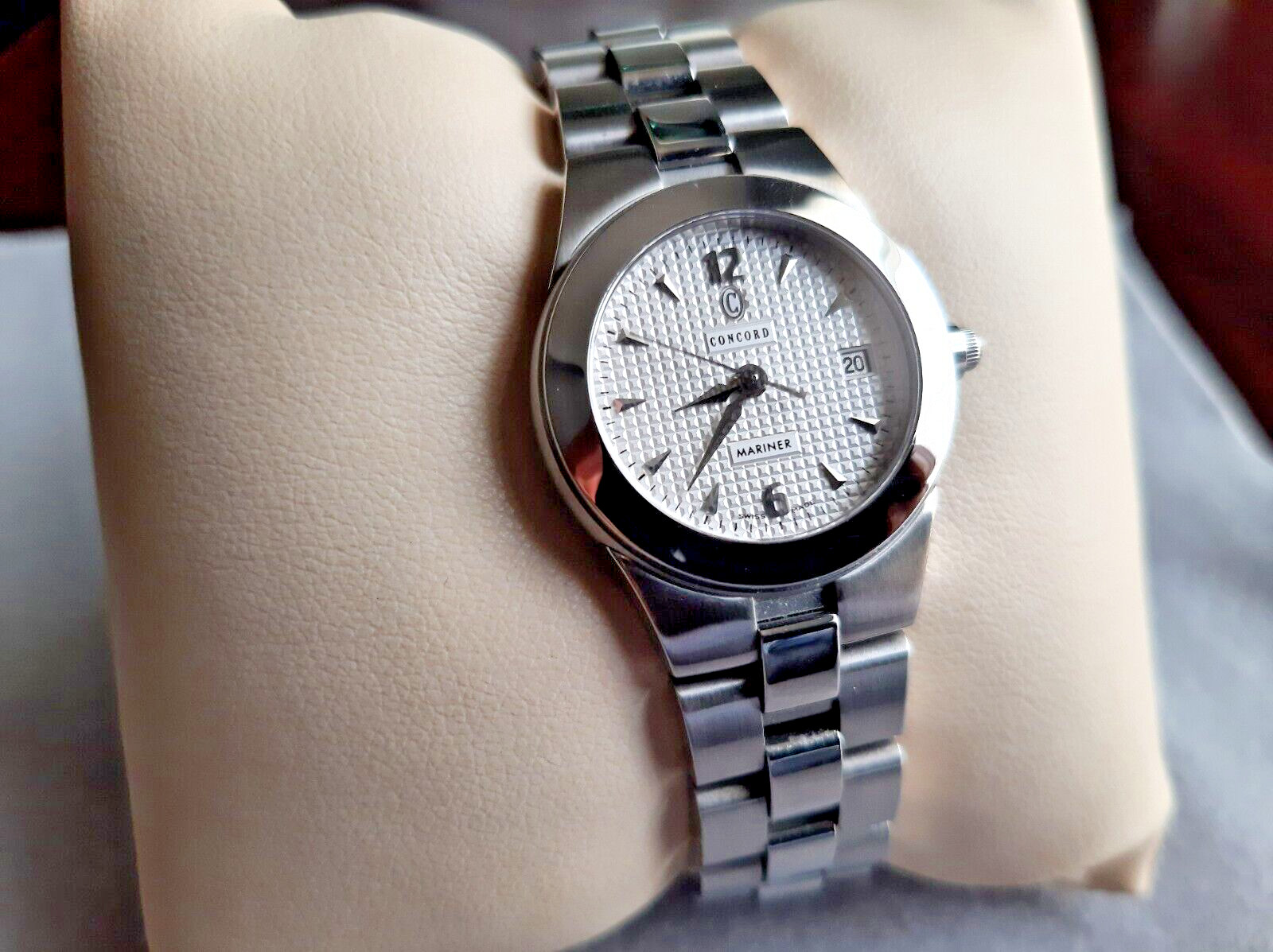 Concord Mariner White Dial Stainless Steel Quartz Swiss Watch Sapphire Crystal