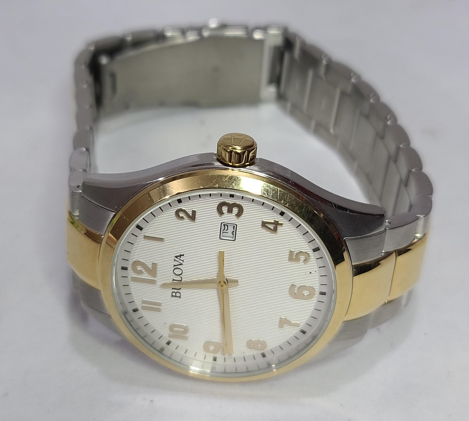 S-9585R1 BULOVA WHITE DIAL STAINLESS STEEL MEN’S WATCH MB5-190