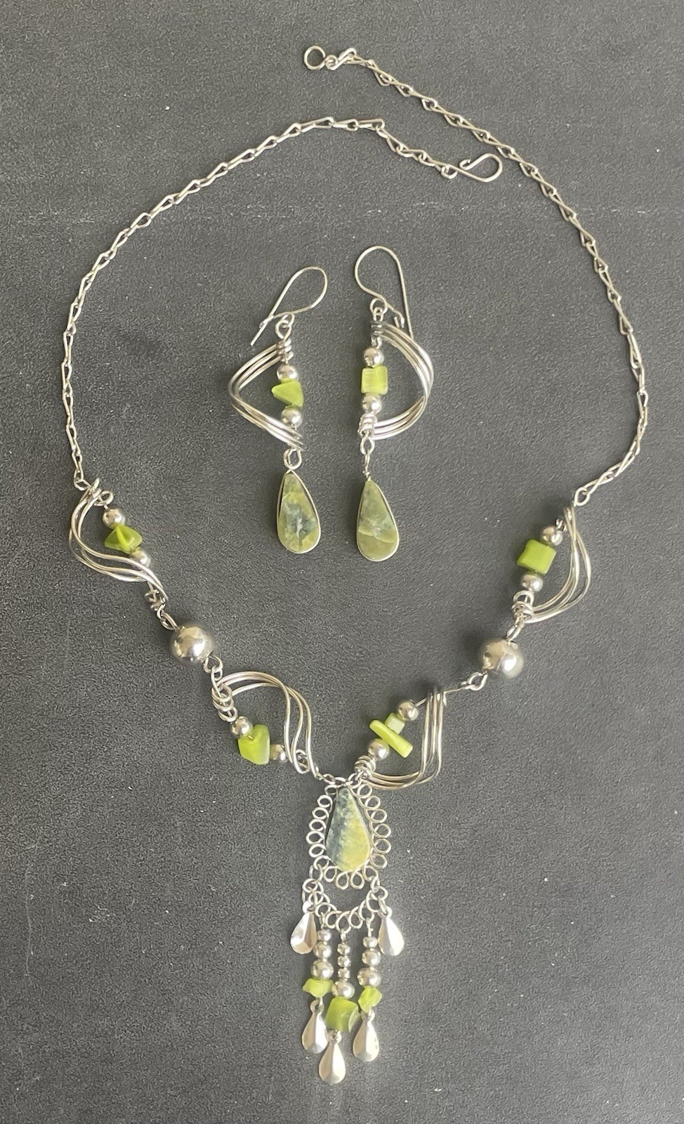 Peruvian Green Serpentine Semi-Precious Stone Necklace Long Earring Set Boho