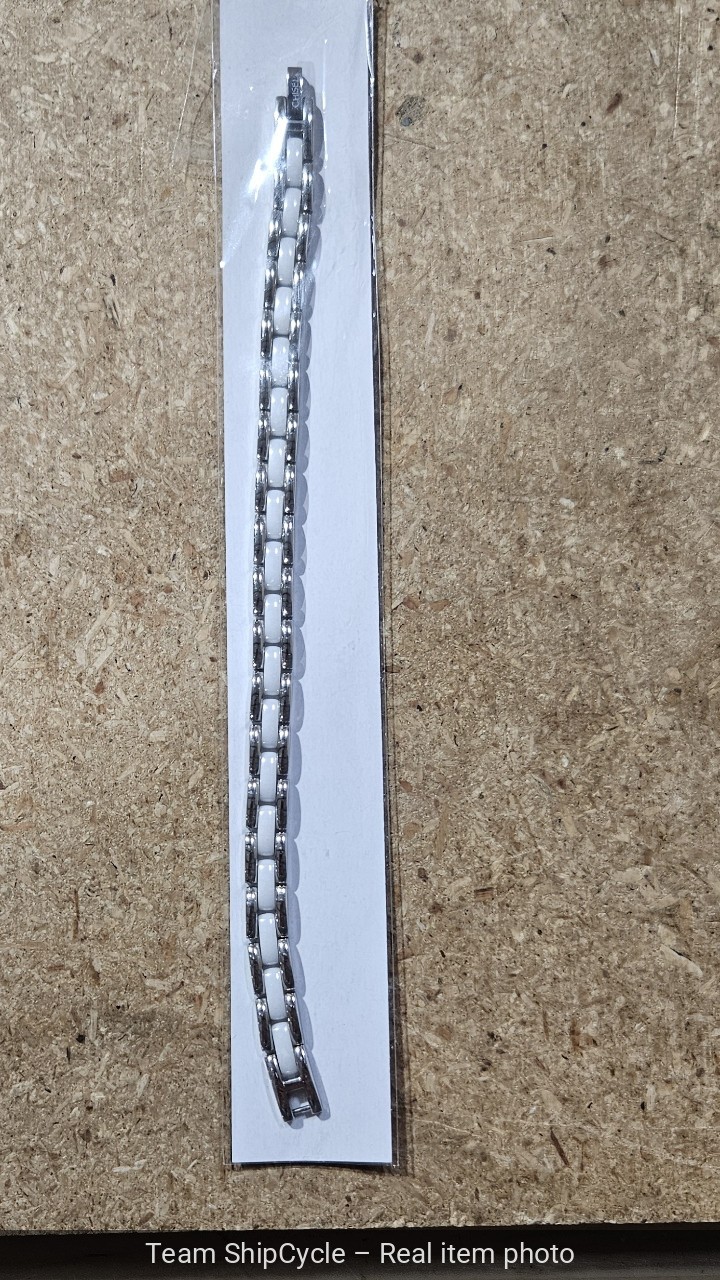 with packaging Chisel Stainless Steel Polished with White Ceramic 8 inch G1N