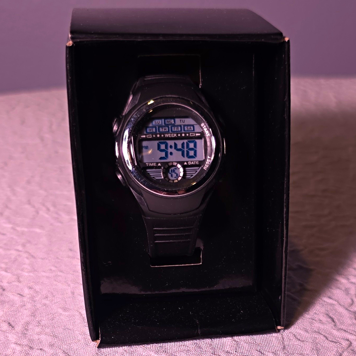 Digital Quartz Wristwatch Black Plastic Case Rubber Strap Alarm/Stopwatch/Box