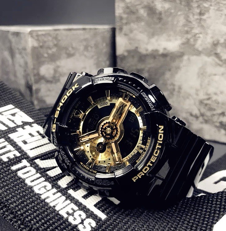 Casio G-Shock GA-100 Series Mens / Boys Analogue-Digital Watch Black & Gold