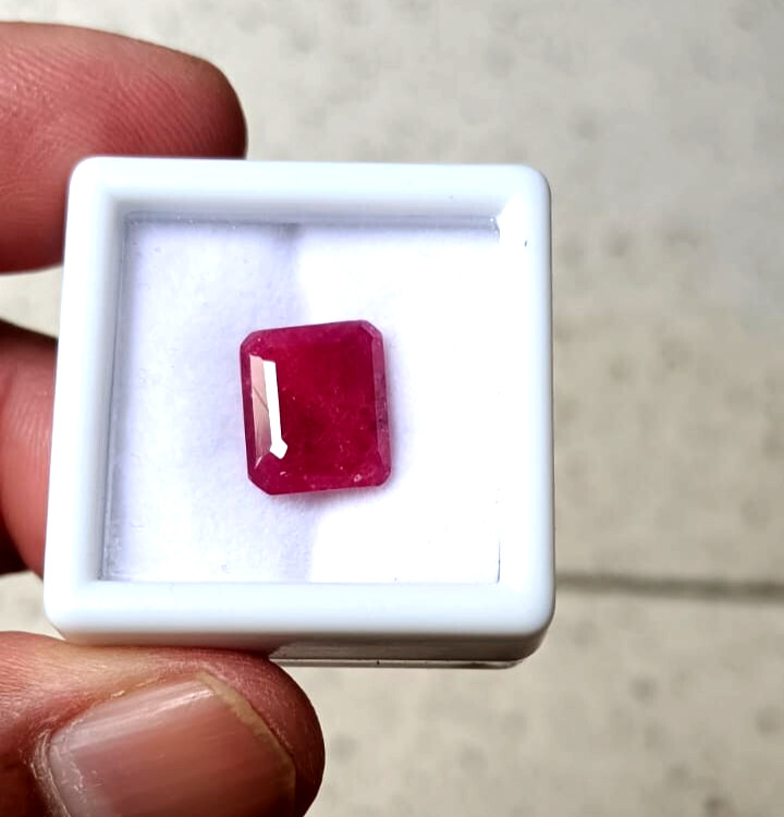4.50-Carats Natural Ruby Loose Gemstone Size=10.70 X 8.80 X 4.20 MM Approx.
