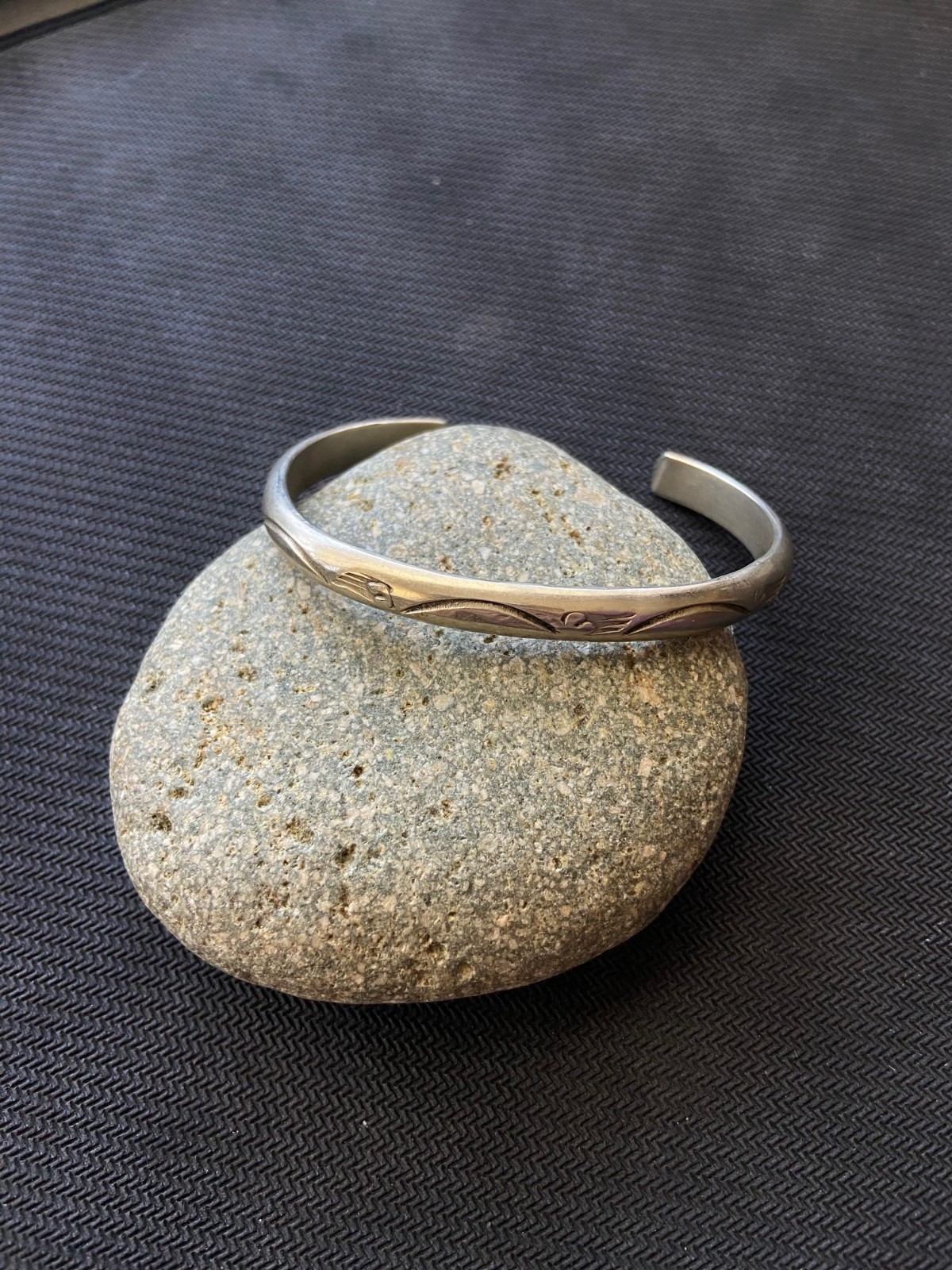 Vintage Native Navajo Sterling Silver 925 Stamped Handmade Cuff Bracelet 20g