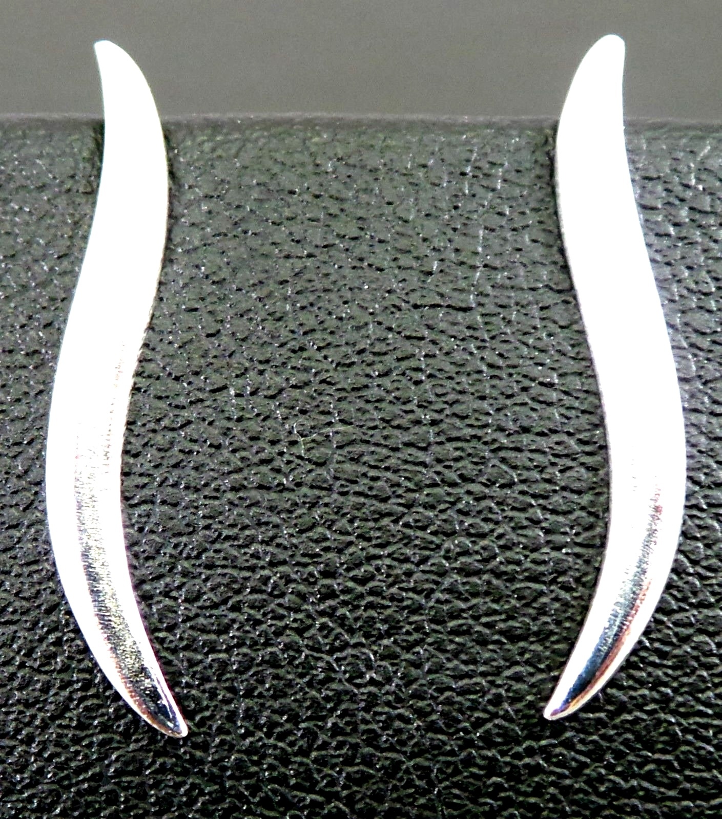 SOLID 925 Sterling Silver 0.65g Crawler Climber Wave Cuff Sweep Earpin Earrings