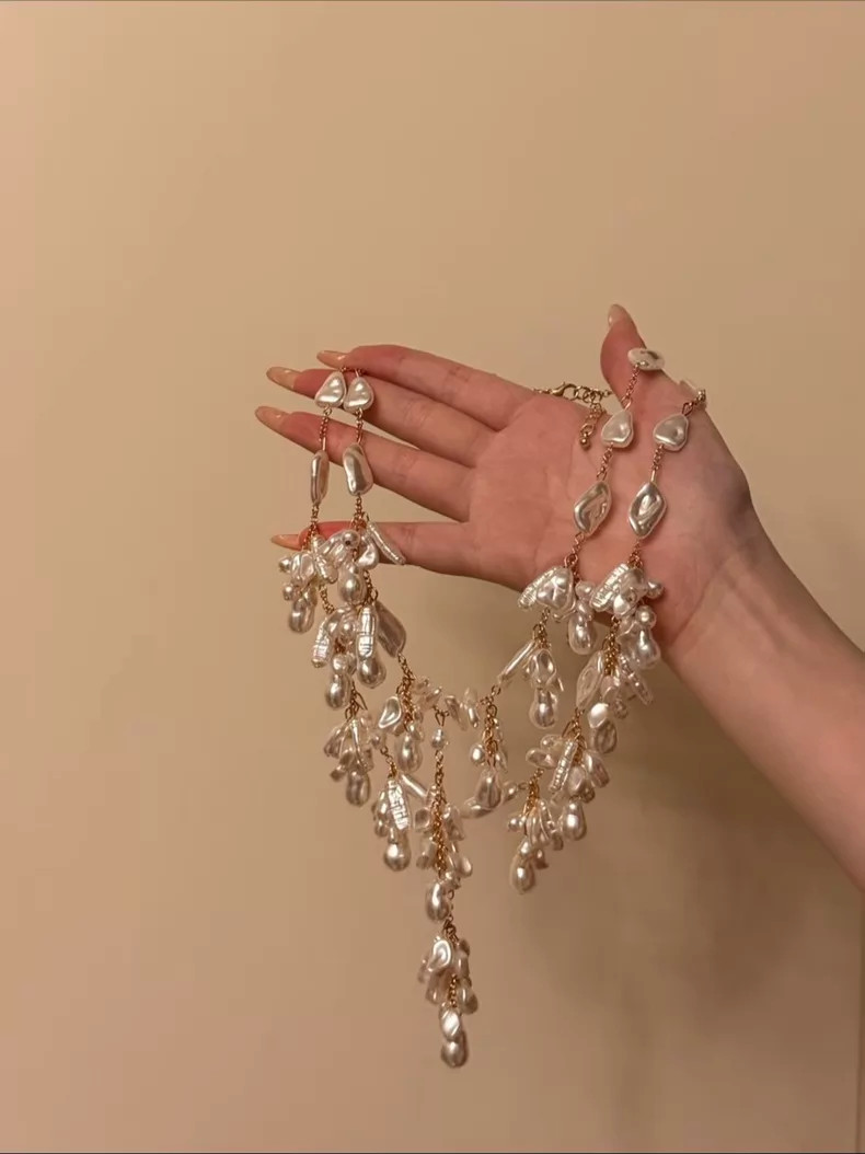 Vintage-Style Asymmetrical Pearl Fringe Necklace