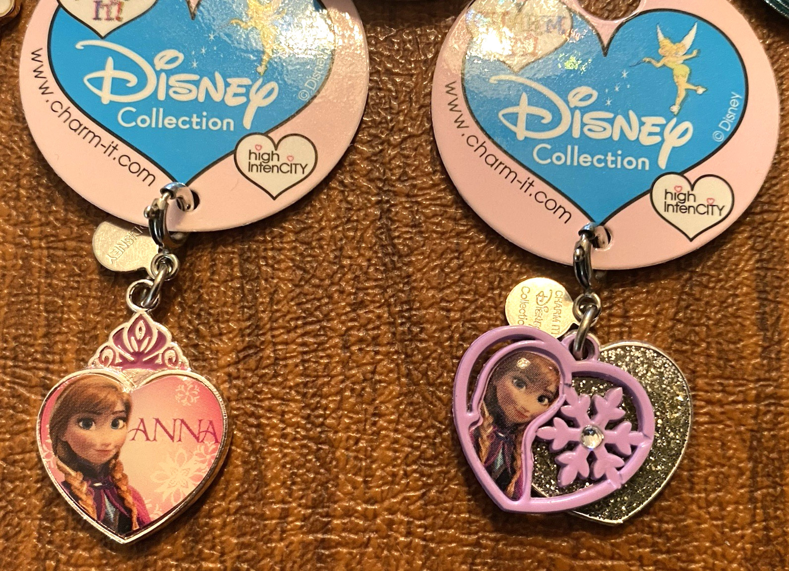 Charm-It Charms by High IntenCity, Disney Princess-Frozen-Hello Kitty