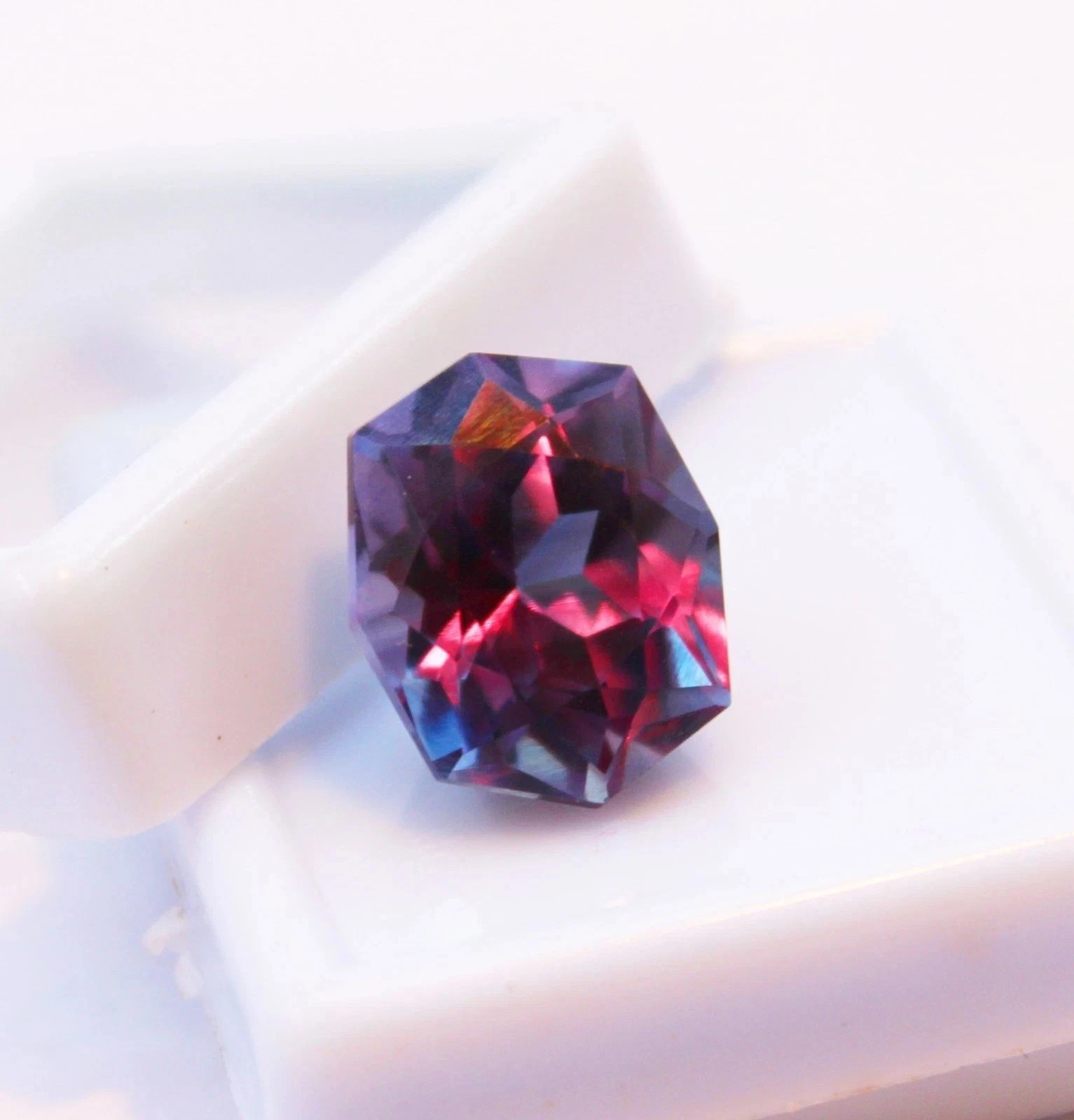 10 Ct Natural AA+ CERTIFIED Alexandrite Color Change Fancy Cut Loose Gemstone