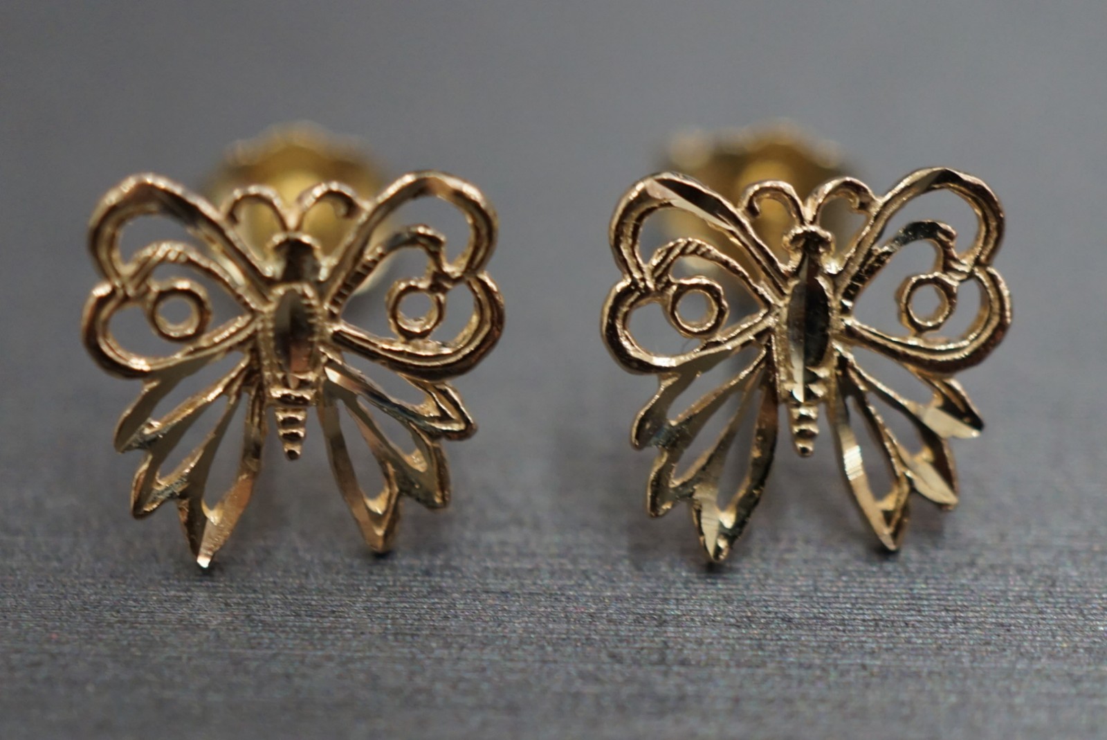 Beautiful 14K Solid Yellow Gold D-Cut Butterfly Stud Earrings.