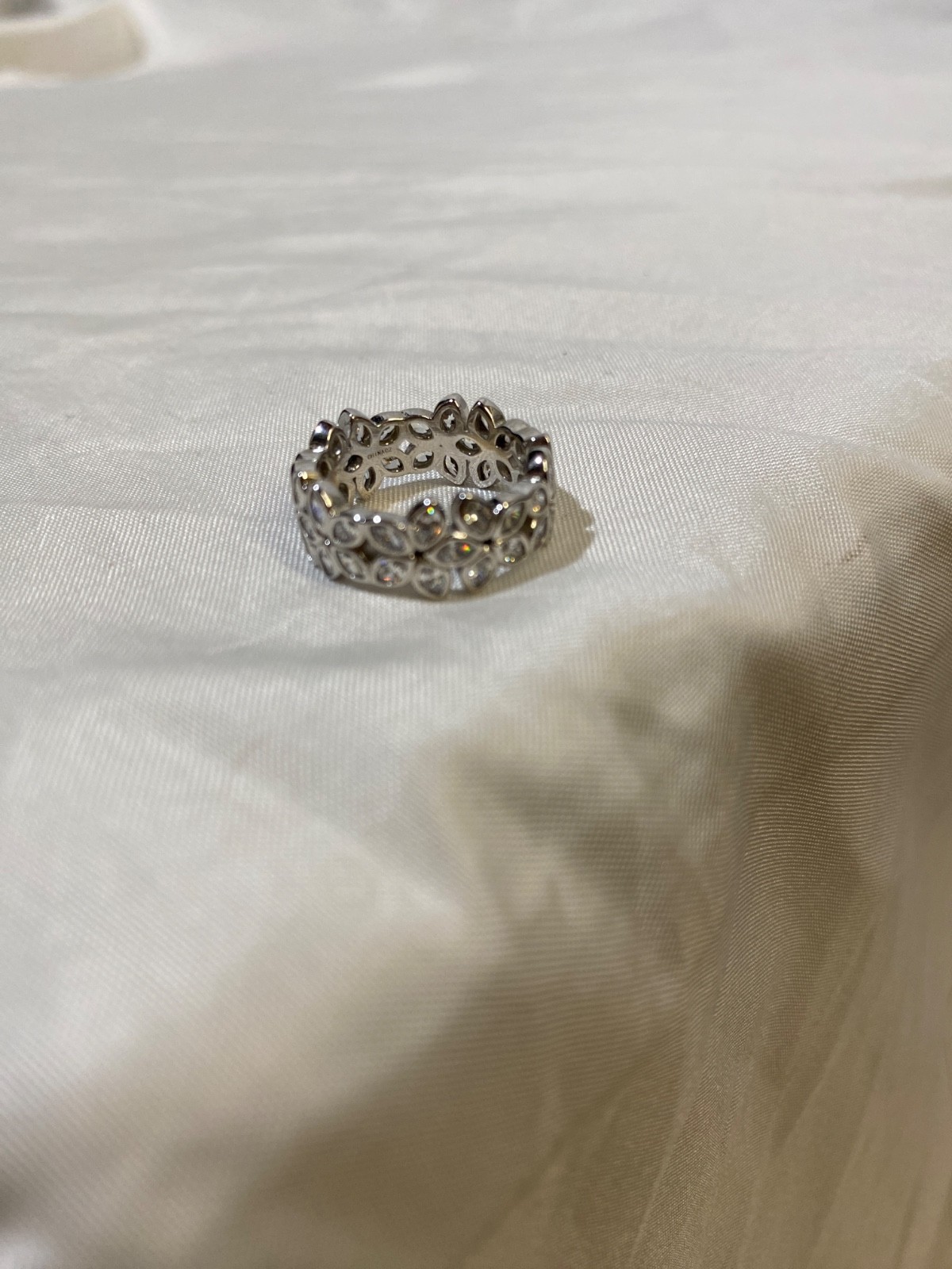 tous motif filver floral ring