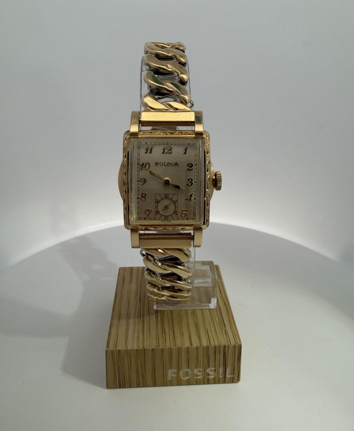 1940’s Bulova Treasurer mechanical watch, 10k rolled gold bezel