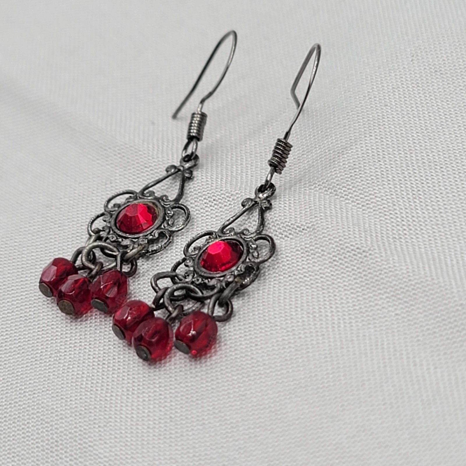 Red Rhinestone Goth Pierced Earrings Black Metal Dangle 1″ Lightweight