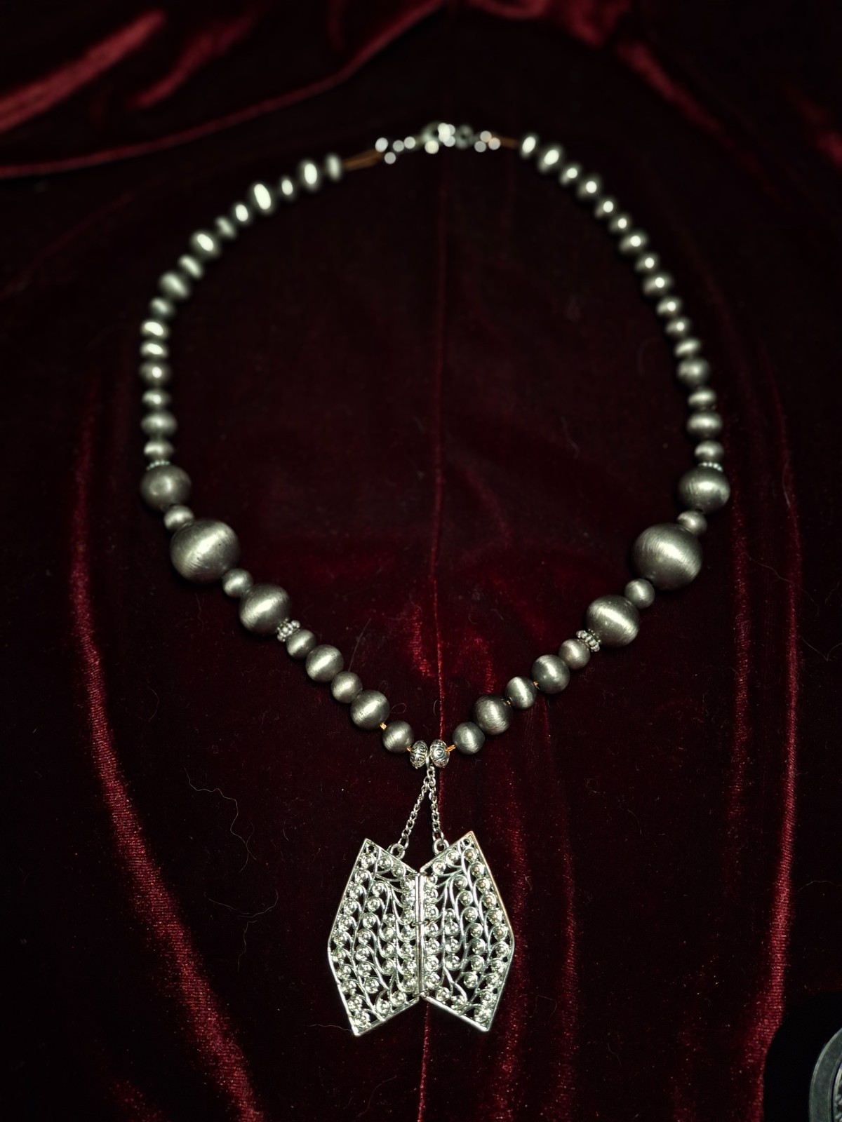 handcrafted plastic silver toned beaded pendant necklace
