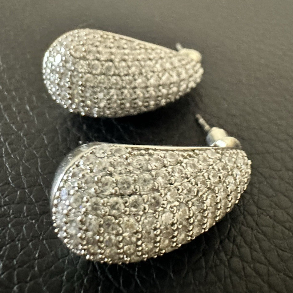 Teardrop Pavé Crystal Rhinestone Stud Earrings Silver Tone Butterfly Back