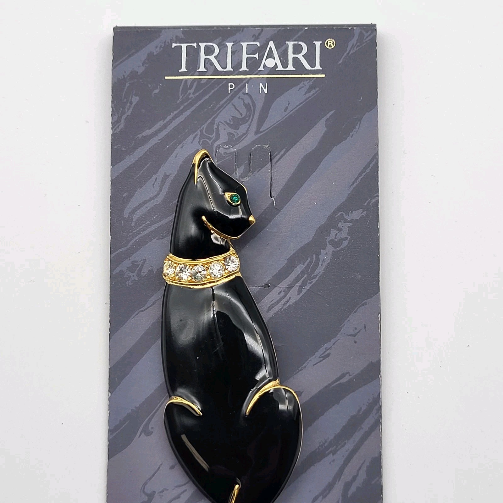 Beautiful Trifari Black Cat Glossy Enamel Rhinestone Figural Brooch On Card