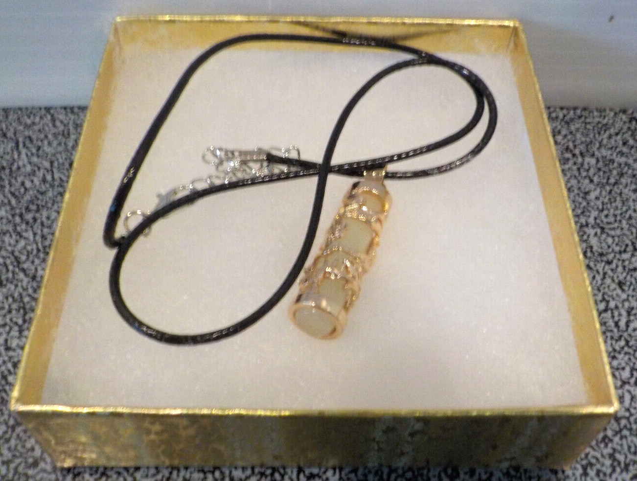 New Without Tags Glass Crystal With Gold Dragon Yellow Pendant 18″ Gift Boxed
