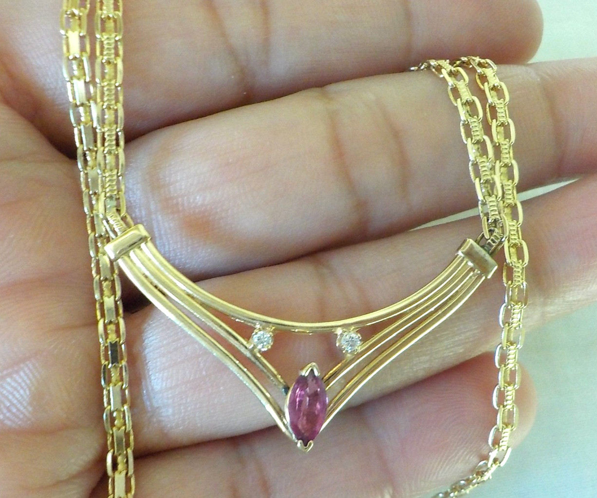 Estate 14K Yellow Gold Natural Ruby Diamond Necklace – 7.34 gms, 17 in, 0.38 ctw