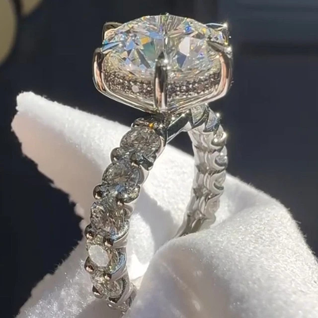 4CTW Round Cut Moissanite Engagement Ring 925 Sterling Silver 14K Vermeil Gold