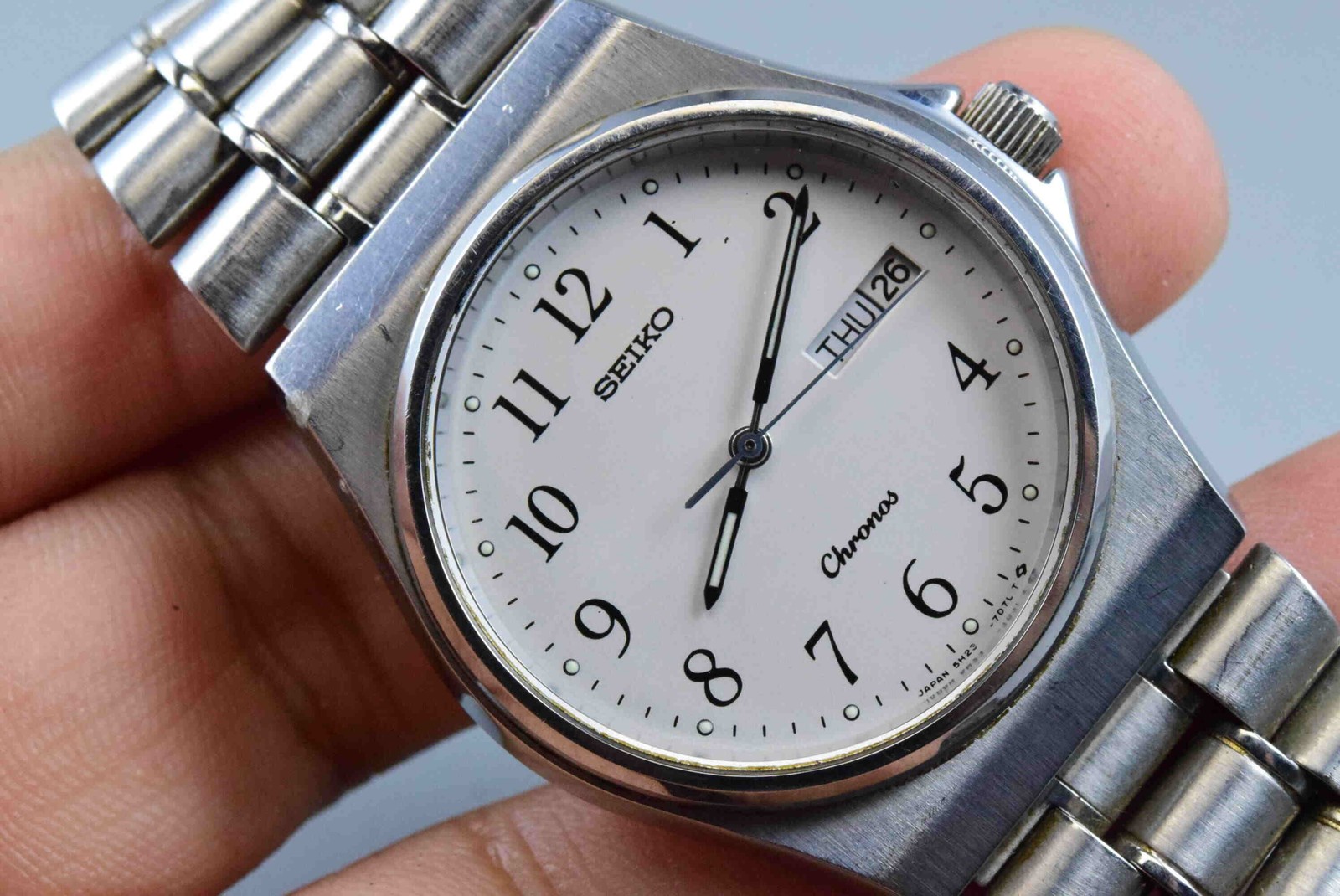 Vintage watch Seiko Chronos 5H23-7D20 White Men Quartz Round 37mm