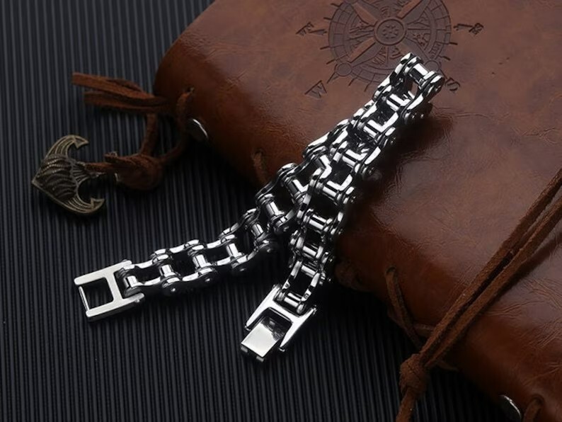 SOLID Stainless Steel Motorcycle Bike Chain Design Bracelet Men’s Jewelry Gifts