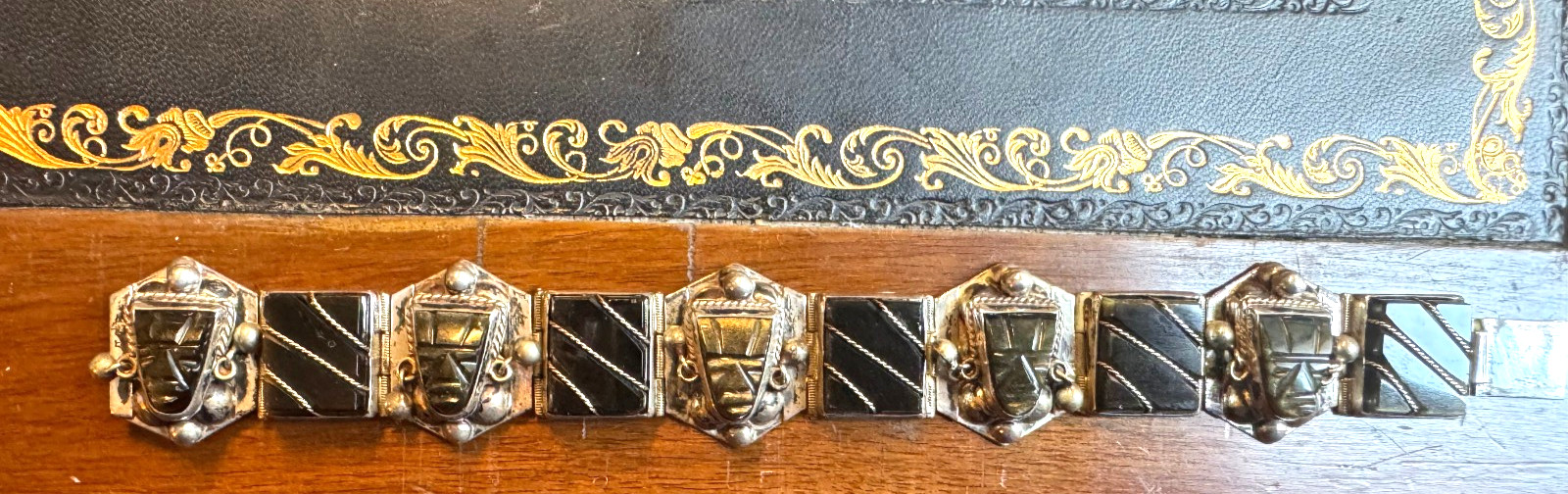 VTG Mexican 925 Sterling Silver Carved Black Stone Mask Bracelet 7.5″