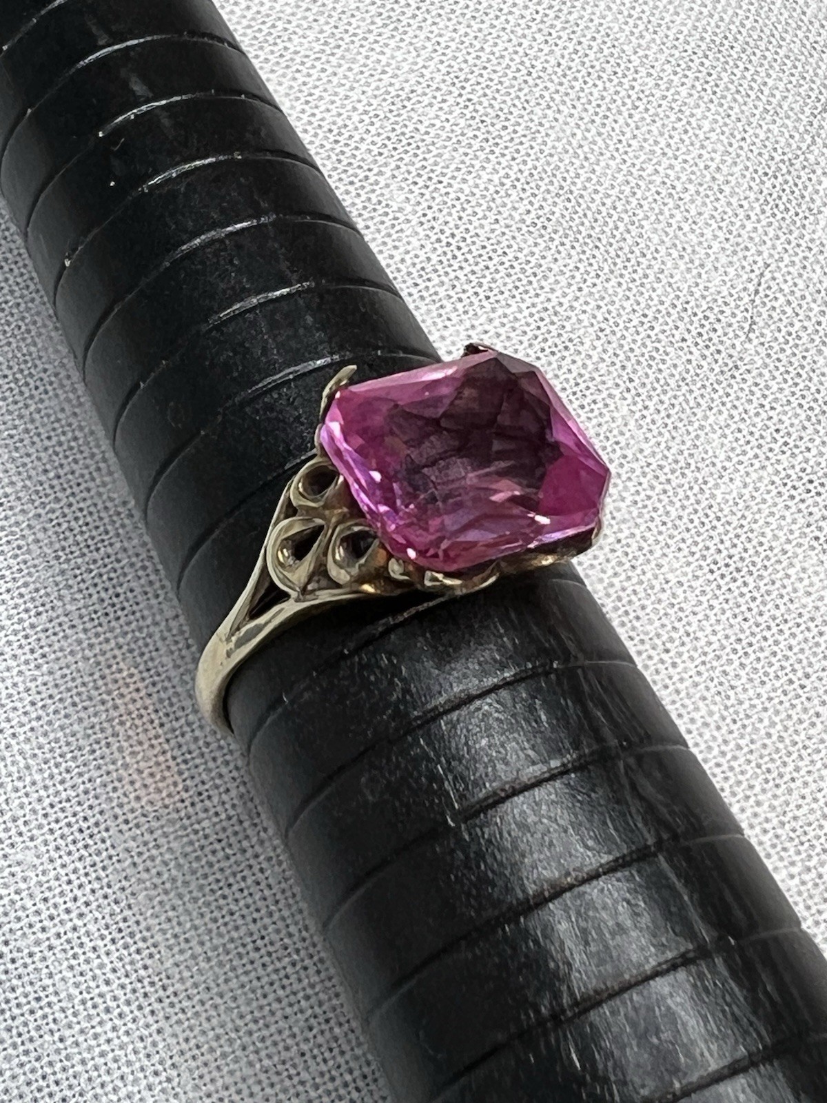 Vintage 10k Yellow Gold Ring With Pink Emerald Size 8.5