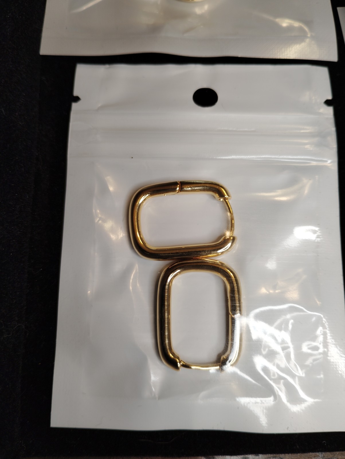 Luxurious 14K Gold Plated Chunky Hoop Earrings – 6 Pairs for Every Occasion