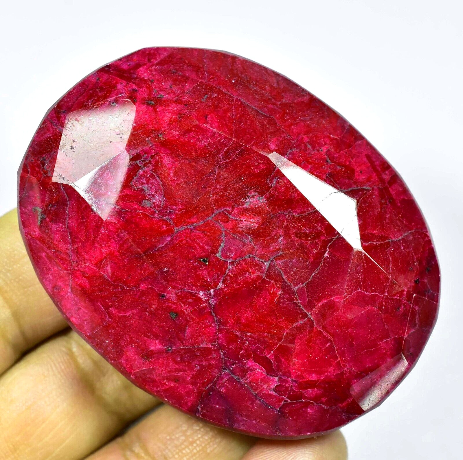 RARE 1025.00 Ct Natural HUGE Red Ruby CERTIFIED Museum Grade Oval Gemstone