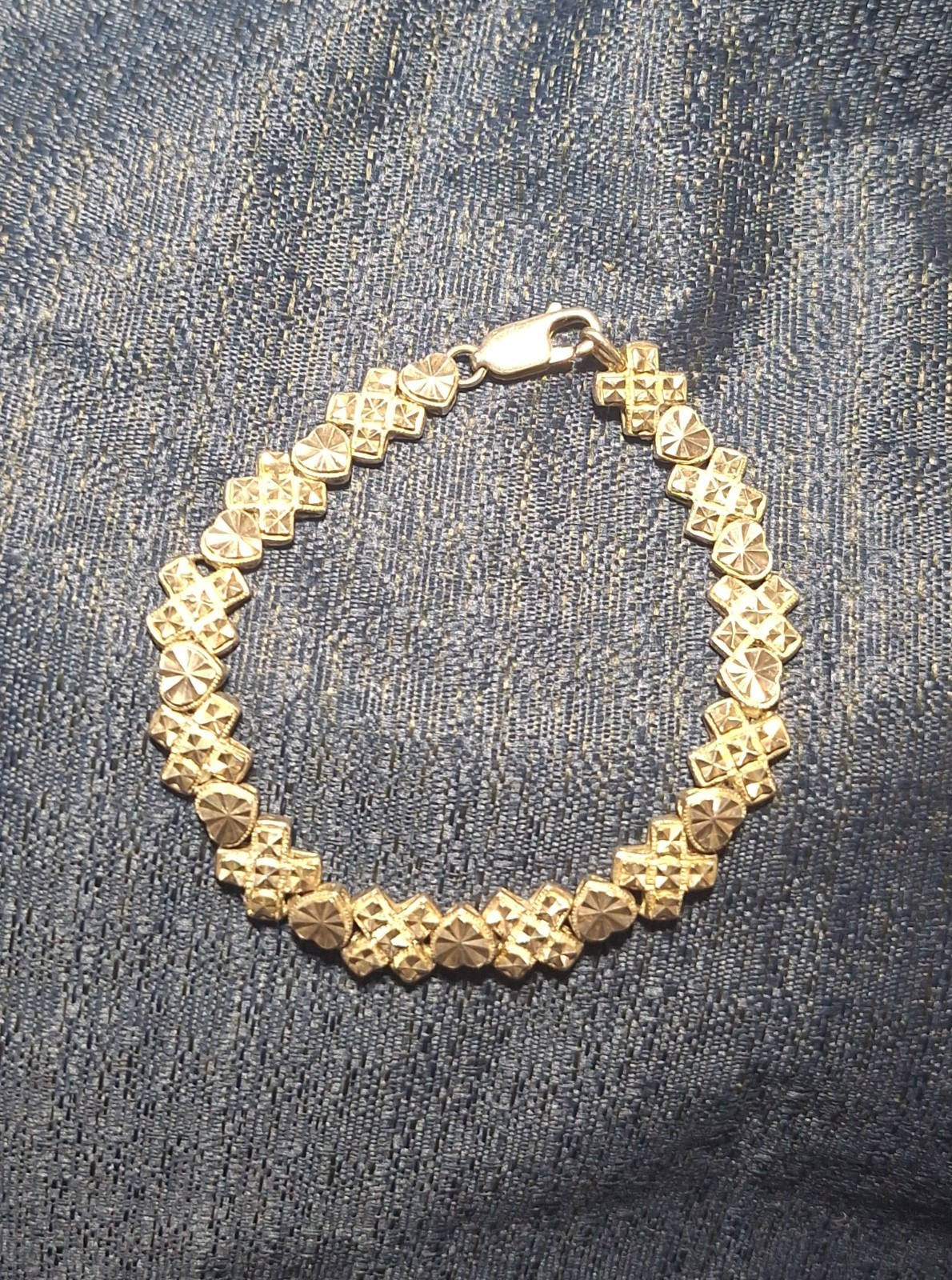 Stunning Beverly Hills Sterling Silver Diamond Cut Xoxo Bracelet (Signed) 7 In.