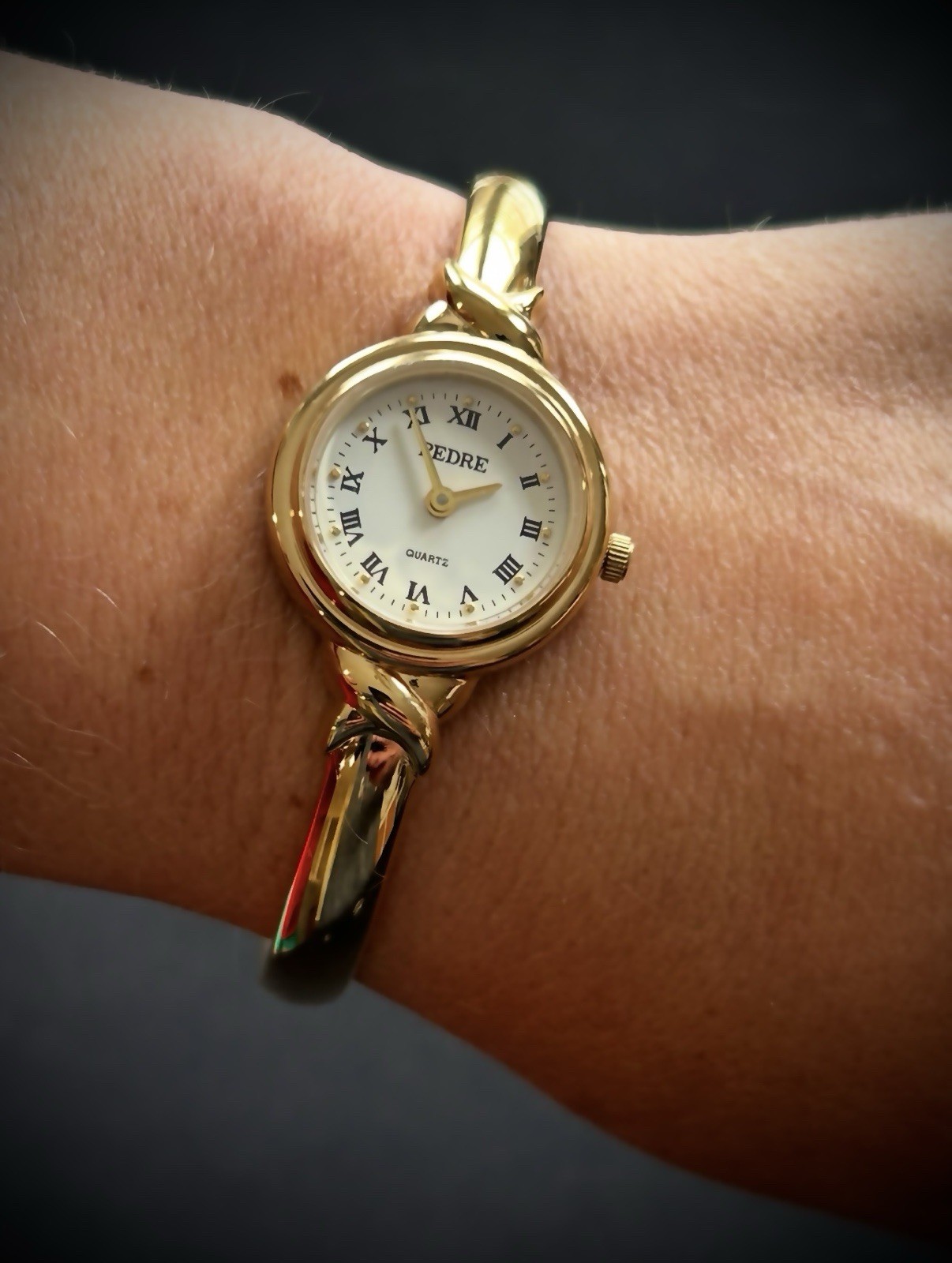 😍 NEW MINT! Trendy DAINTY 1990s PEDRE Mini Roman Bangle Gold Tone Quartz Watch
