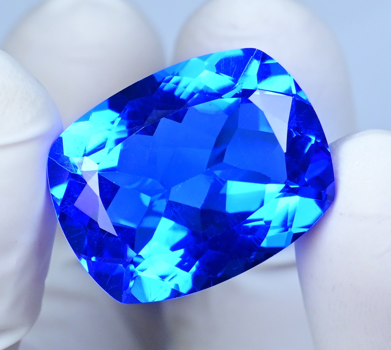 26.15 Ct Natural Rare Lustrous Blue Tanzanite Certified Flawless Loose Gemstone