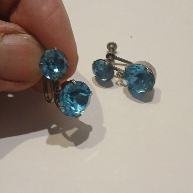 Blue Round Crystal Stud Earrings w/ Jacket, Screw Back, Prong Set, Metal