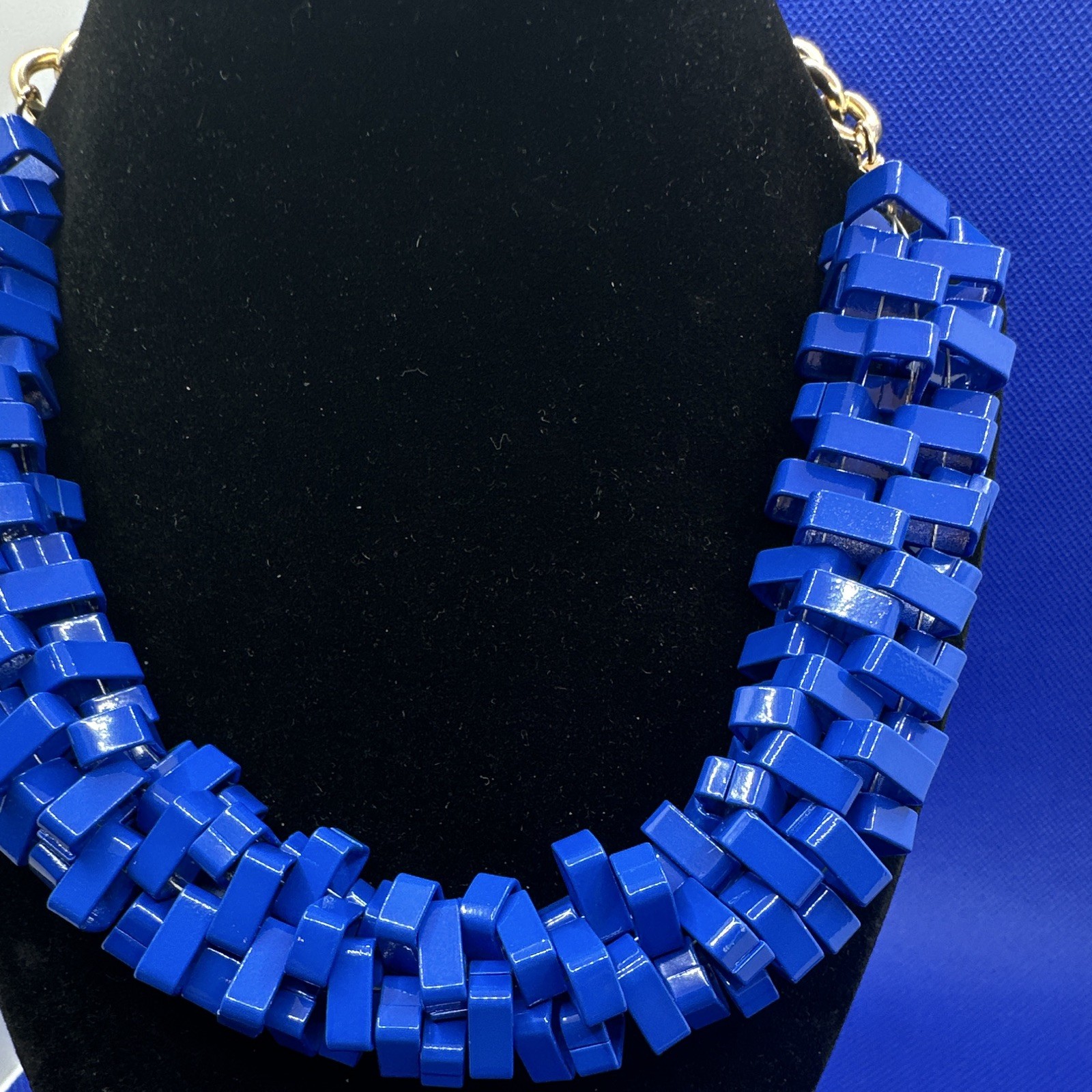 Blue Plastic Statement Chain Necklace, Gold Tone Oval Link, Adjustable