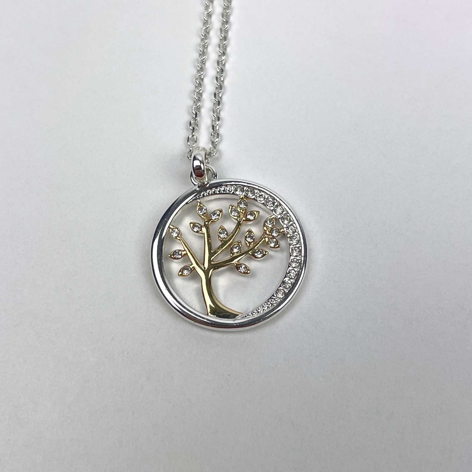 Kohls Brilliance Family Tree Crystal Necklace 18″ Silver Plated A Familys Love