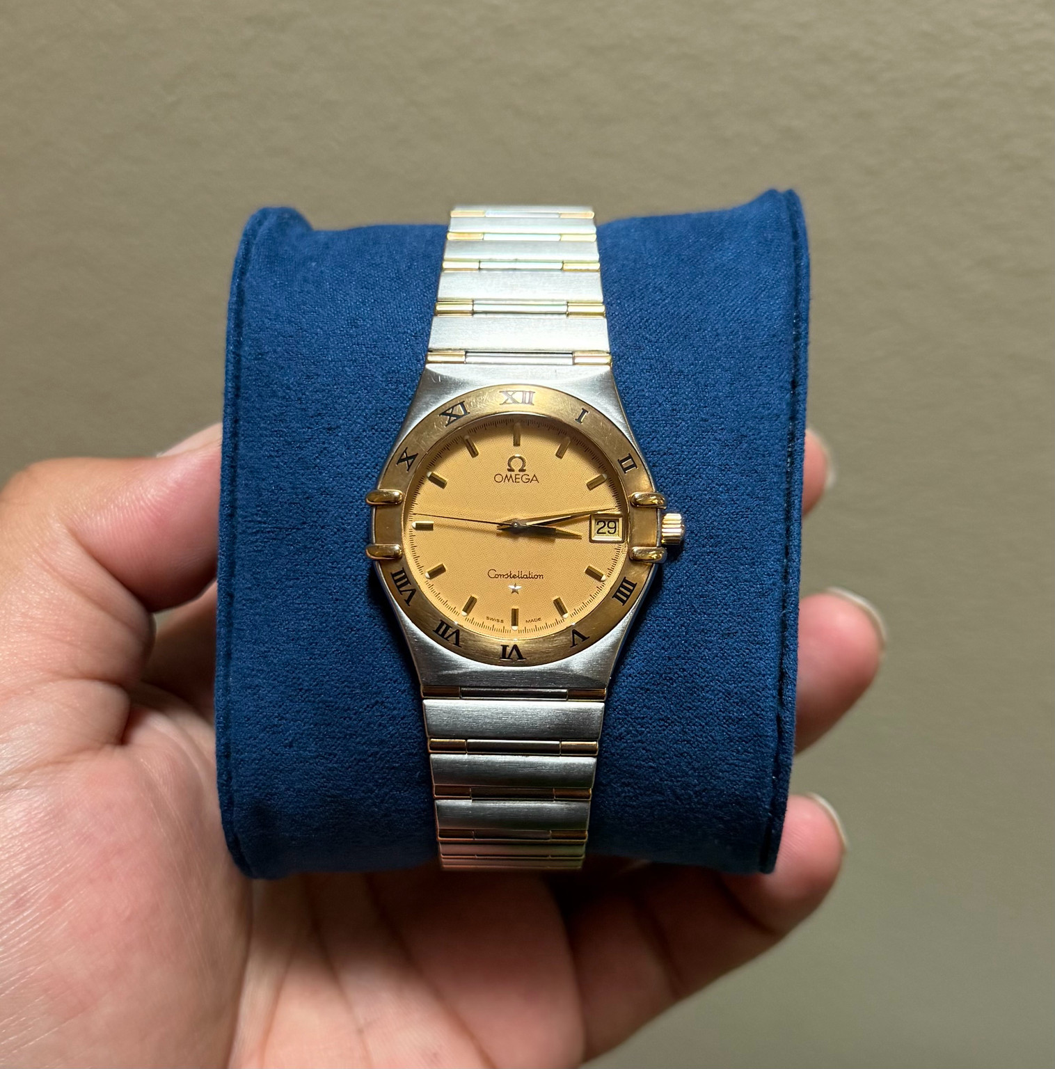 OMEGA Constellation Quartz w/ Gold dial w two tone bracelet and comes w/ box