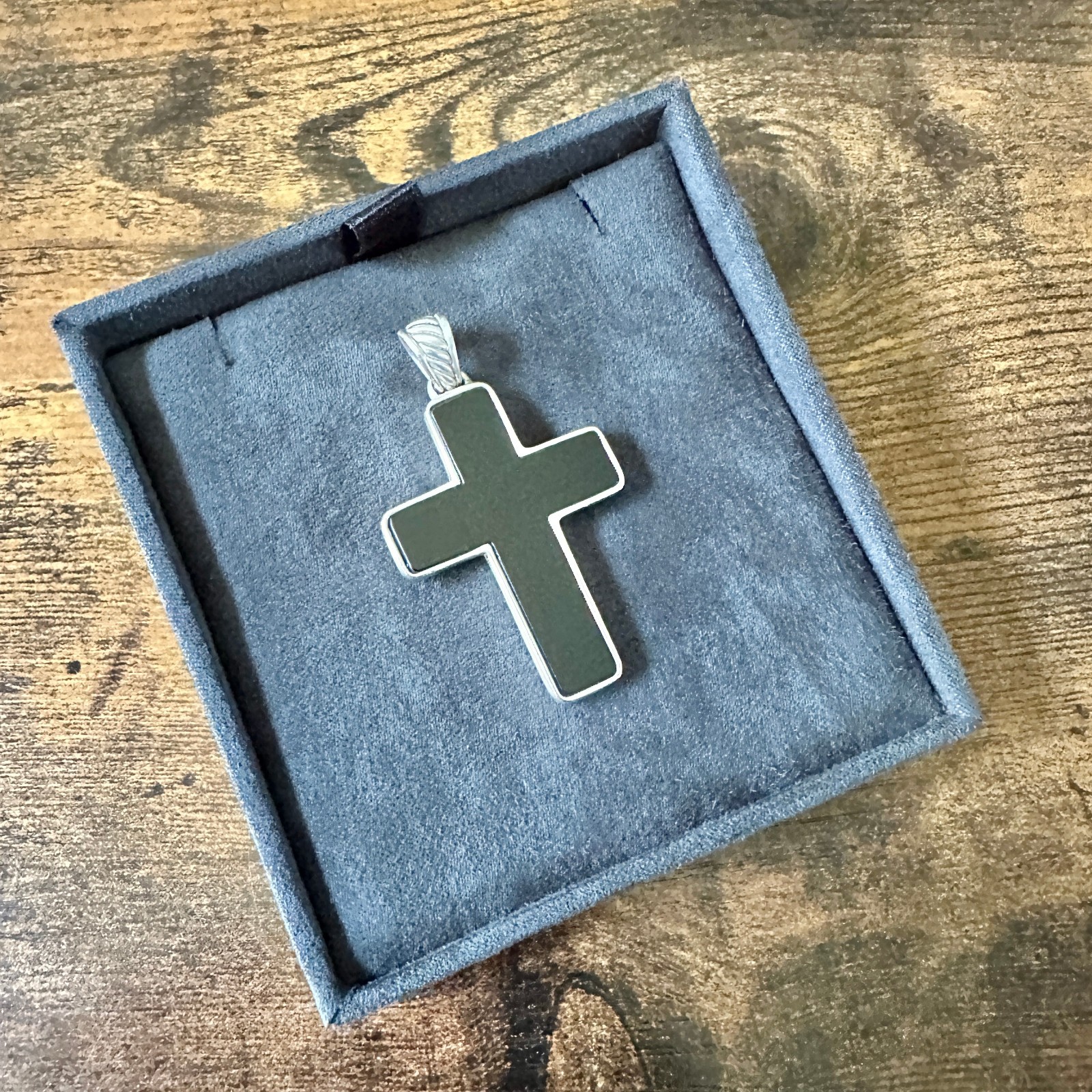 David Yurman Large Chevron Cross Pendant w/ Black Onyx – FREE SHIPPING