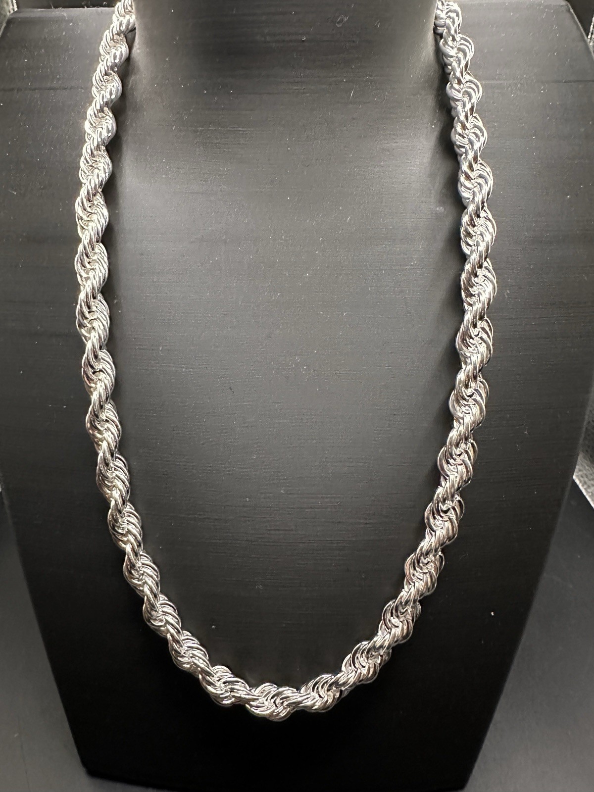 18k White Gold Filled 21” Rope Necklace 8mm