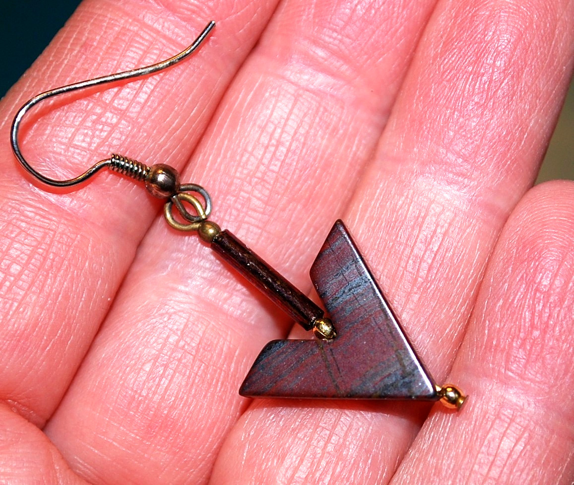 Hand Carved POLISHED ARROW POINTS Drop Dangle Earrings RED JASPER W PYRITE VEINS