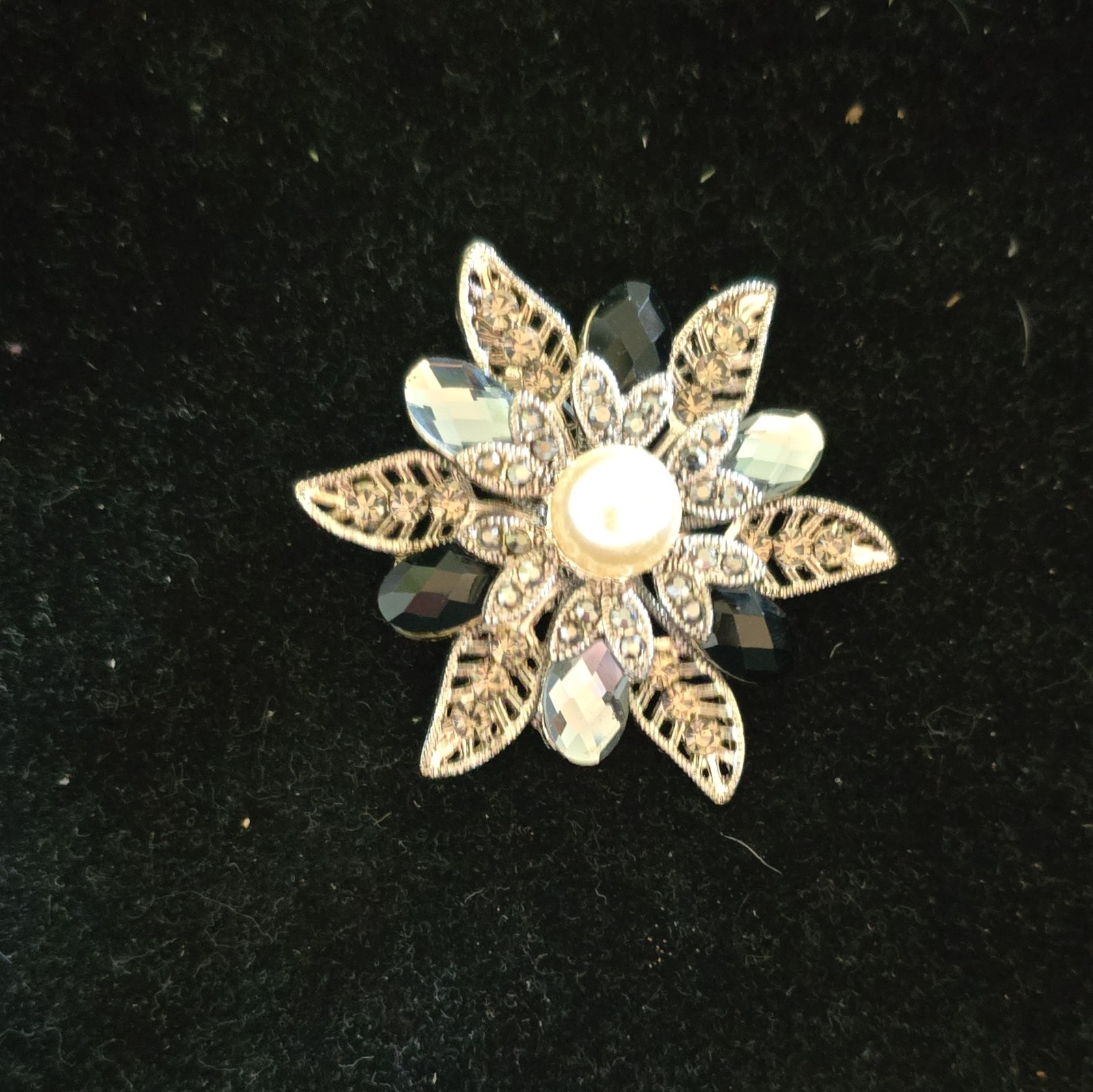 Premier DesignsSilver Tone Flower Pin Faux Pearl Center Black Rhinestone Cluster